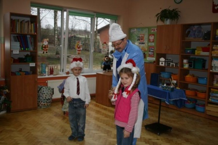 9.12.2009 Mikołajkowy występ iluzjonisty