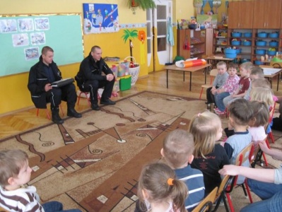 12.02.2010 Spotkanie z policjantem 