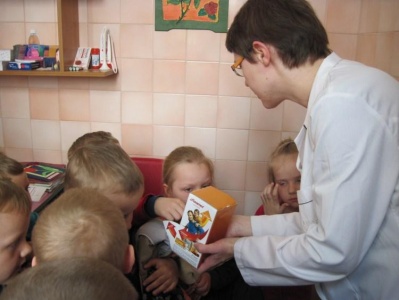 14.04.2010 Z wizytą w Ośrodku Zdrowia w Wicku