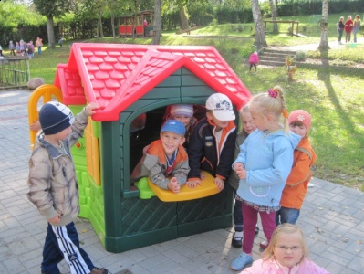 22.09.2010 Prezent dla dzieci od Rady Rodziców