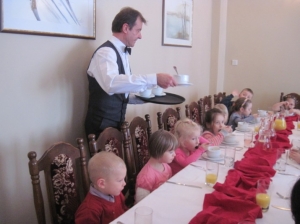 17.02.2012 Lekcja savoir vivre w restauracji w Poraju
