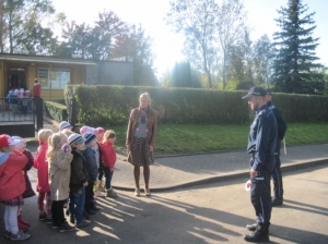 19.10.2012r. Spotkanie z policjantami - Jak bezpiecznie przejść przez ulicę.
