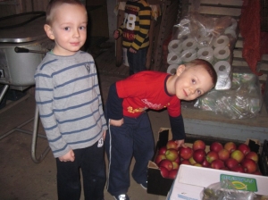 26.02.2013r. Maluszki z wizytą w przedszkolnej kuchni