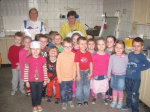 04.03.2013r. Średniaki odwiedzaja kuchnię