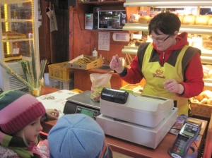 14.03.2013r. Wizyta Starszaków w pobliskim sklepie spożywczym