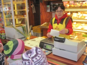 14.03.2013r. Wizyta Starszaków w pobliskim sklepie spożywczym