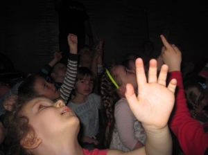 25.04.2013r. Pokaz astronomiczny w przenośnym planetarium