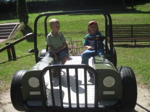 06.08.2013r. Wakacyjne zabawy w przedszkolu