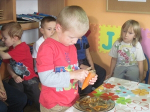 02.10.2013r. Średniaki kiszą kapustę