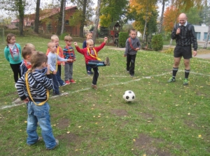 11.10.2013r. Spotkanie z sędzią piłkarskim; rozgrywki w piłce nożnej
