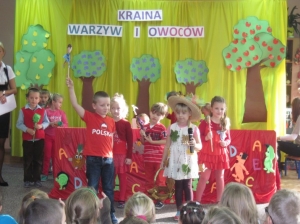 13.11.2013r. Przedstawienie kukiełkowe w wykonaniu Starszaków dla zaproszonych gości