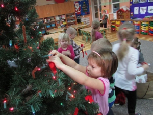 05.12.2014 Ubieramy choinki