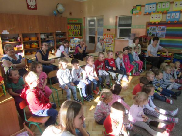 27.10.15 Warsztaty teatralno-plastyczne w gr III
