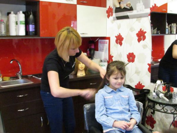 03.03.2016 W salonie fryzjerskim