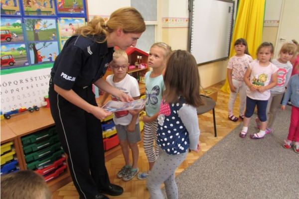 12.06.2018 Spotkanie z policjantką pt.
