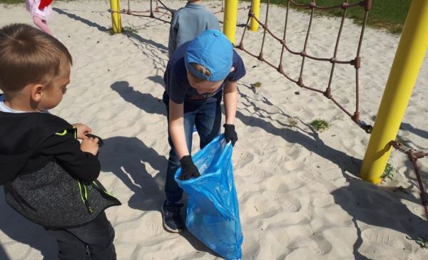 25.04.2019 Światowy Dzień Ziemi - zabawy i gry terenowe