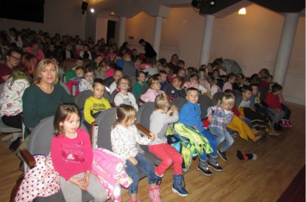 04.12.2019 Wyjazd do teatru lalek 