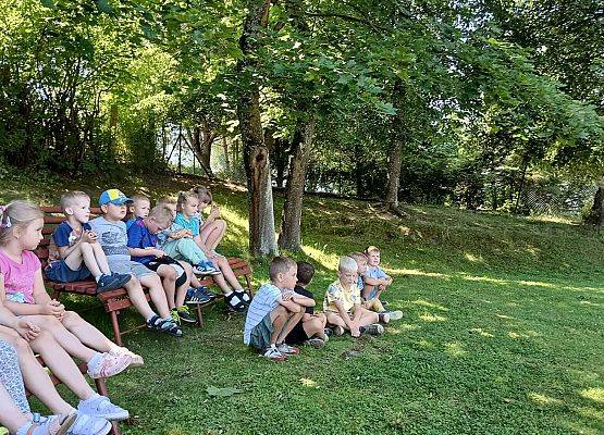 Grafika 8: Bezpieczny przedszkolak - Wakacyjne spotkanie z policjantami