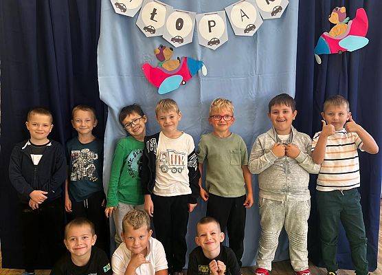 Grafika 1: 30.09.2024 Dzień Chłopaka gr III