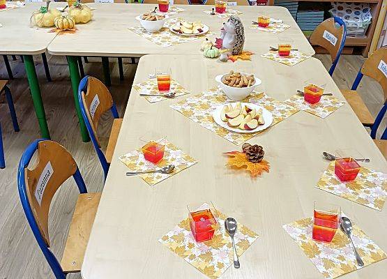 Grafika 12: 30.09.2024 Dzień Chłopaka gr II