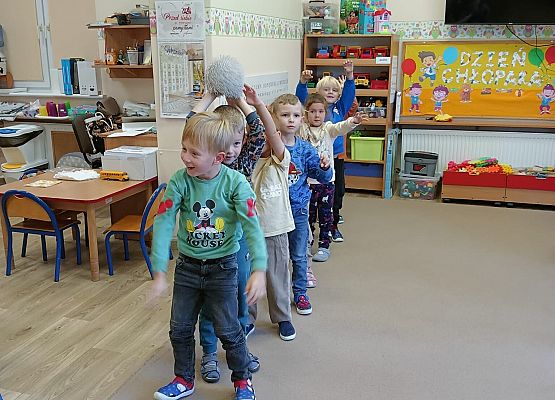 Grafika 13: 30.09.2024 Dzień Chłopaka gr II