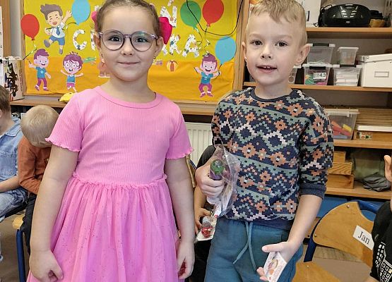 Grafika 32: 30.09.2024 Dzień Chłopaka gr II