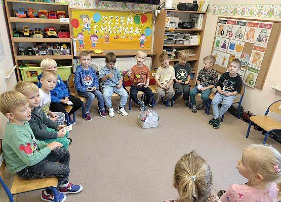 Grafika 20: 30.09.2024 Dzień Chłopaka gr II