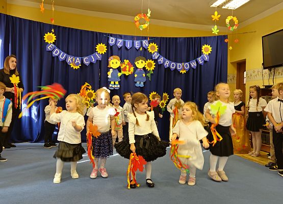 Grafika 40: 14.10.2024 Dzień Edukacji Narodowej