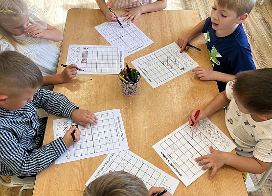 Grafika 28: 18.10.2024 Dzień Poczty Polskiej w gr II i III