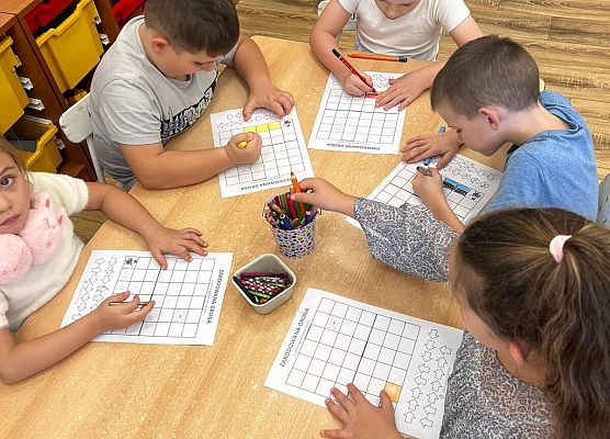 Grafika 30: 18.10.2024 Dzień Poczty Polskiej w gr II i III