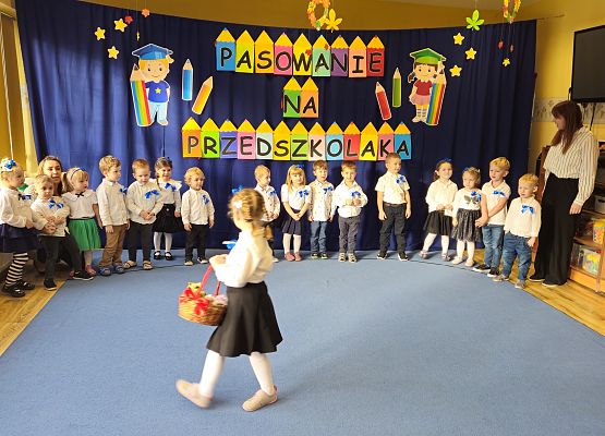 Grafika 40: 22.10.2024 Pasowanie na Przedszkolaka