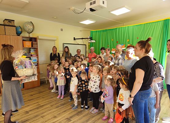 Grafika 45: 25.10.2024 Warsztaty kreatywne z Seniorami  z Klubu Seniora w Wicku