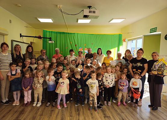 Grafika 50: 25.10.2024 Warsztaty kreatywne z Seniorami  z Klubu Seniora w Wicku