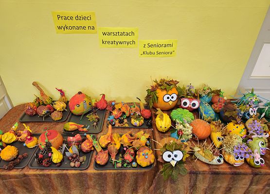 Grafika 54: 25.10.2024 Warsztaty kreatywne z Seniorami  z Klubu Seniora w Wicku