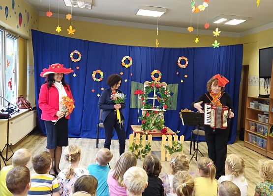 Grafika 26: 29.10.2024 Bajka muzyczna pt. "Kwiatki z kwiateczkowa"