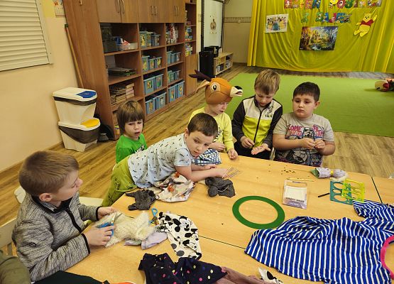 Grafika 2: 05.11.2024 Dzień Postaci z Bajek gr III