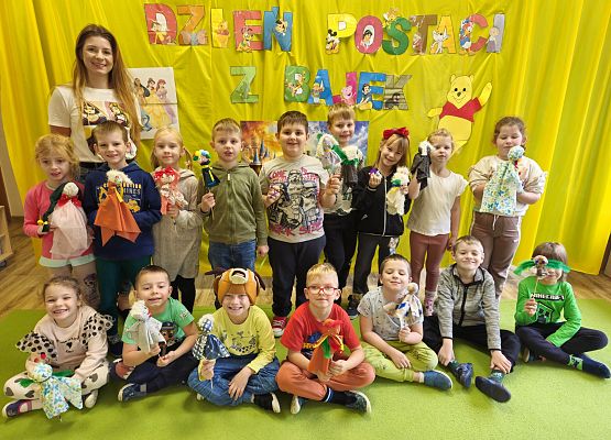 Grafika 11: 05.11.2024 Dzień Postaci z Bajek gr III