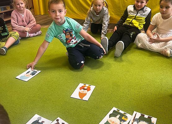 Grafika 20: 05.11.2024 Dzień Postaci z Bajek gr III