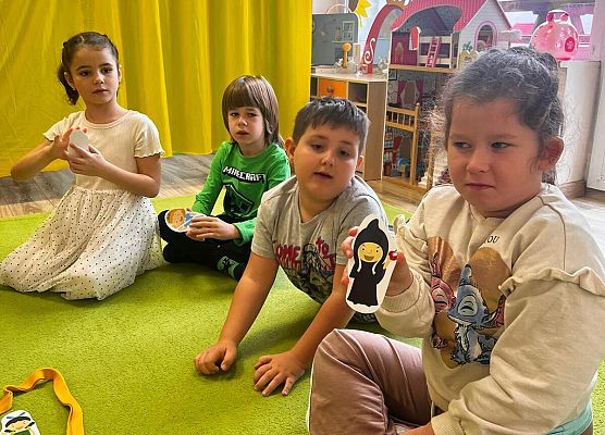 Grafika 33: 05.11.2024 Dzień Postaci z Bajek gr III