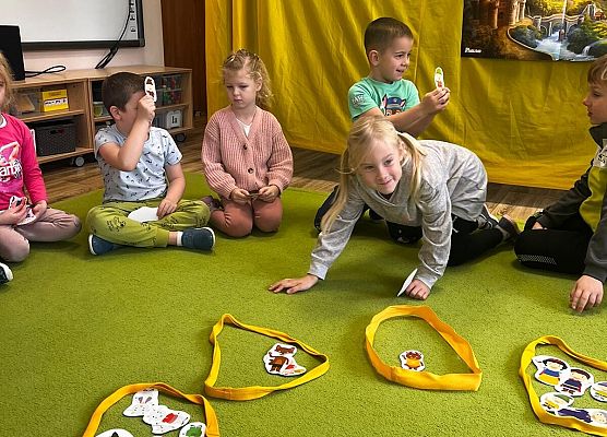 Grafika 35: 05.11.2024 Dzień Postaci z Bajek gr III