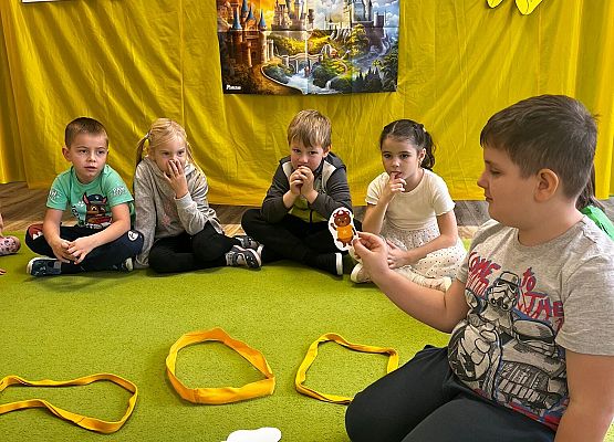 Grafika 42: 05.11.2024 Dzień Postaci z Bajek gr III