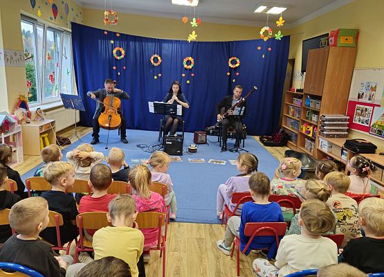 Grafika 18: 12.11.2024 Audycja muzyczna pt. "Muzyczne Zoo"