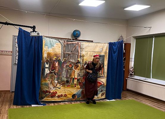 Grafika 6: Przedstawienie  teatralne pt. Niezwykła ryba"
