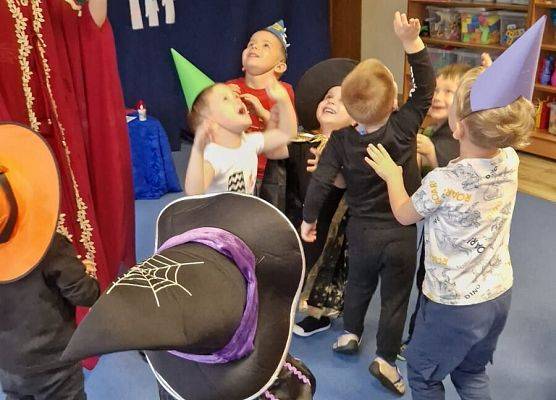 Grafika 1: 29.11.2024 Andrzejki w naszym przedszkolu gr I