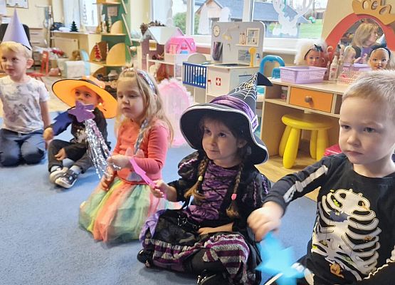 Grafika 5: 29.11.2024 Andrzejki w naszym przedszkolu gr I