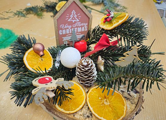 Grafika 20: 03.12.2024 Świateczne warsztaty gr III