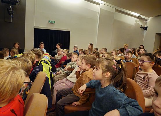 Grafika 25: 04.12.2024 Wyjazd do Teatru Lalki "Tęcza" w Słupsku