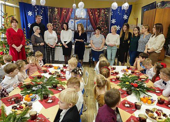 Grafika 4: 20.12.2024 Przedszkolna Wigilia