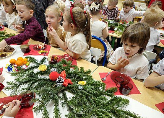Grafika 23: 20.12.2024 Przedszkolna Wigilia