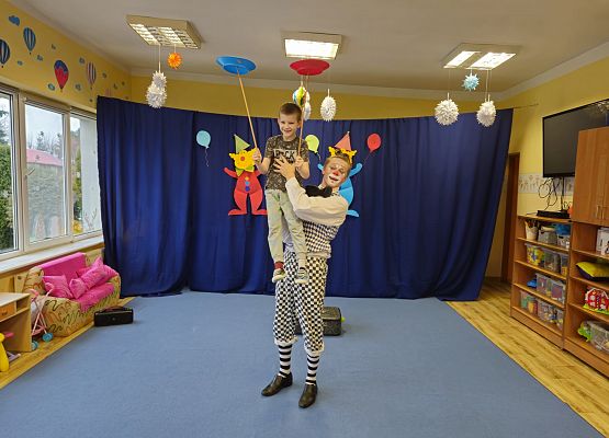 Grafika 27: Występy artysty cyrkowego - klauna Macieja Słowika